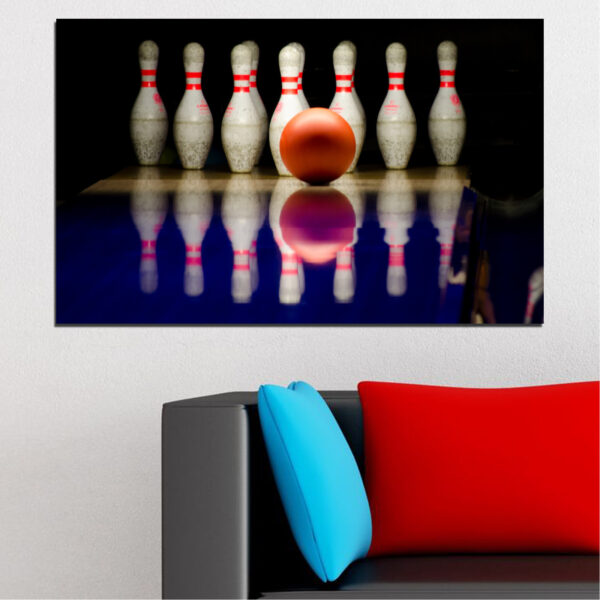 Impression sur toile Ballon de basket sur sol brillant