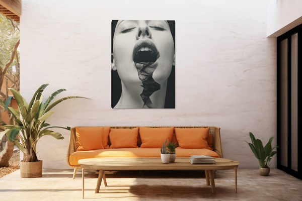 Suflu de Panglică Neagră - Tablou Canvas Portret Suprarealist - pe perete într-un interior