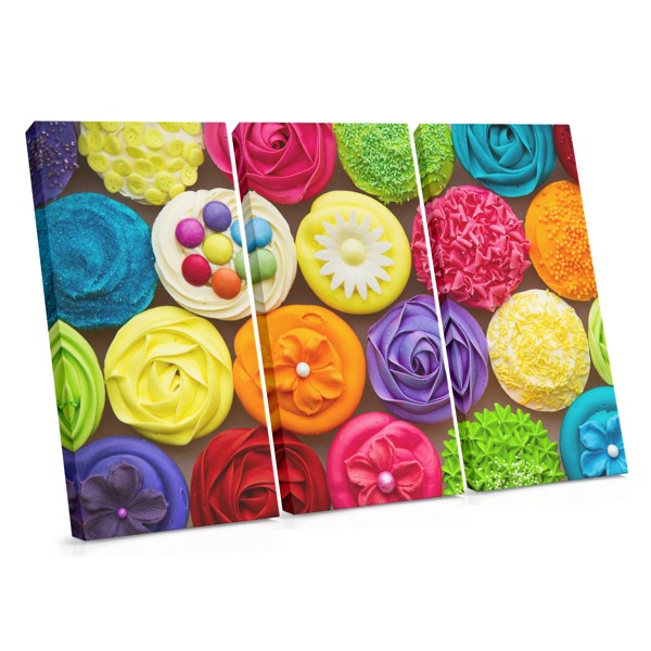Värillinen Kuppikakku kukka-koristuksella Canvas Print