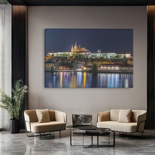 Neoontuledega linna kanvaasprint - seinal toas