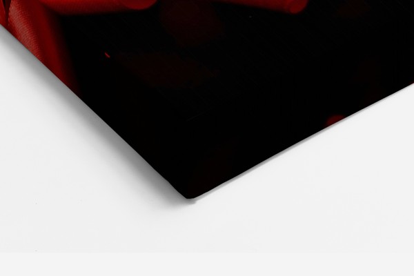 Cupid och Heart Collage Canvas Print - på väggen i ett rum