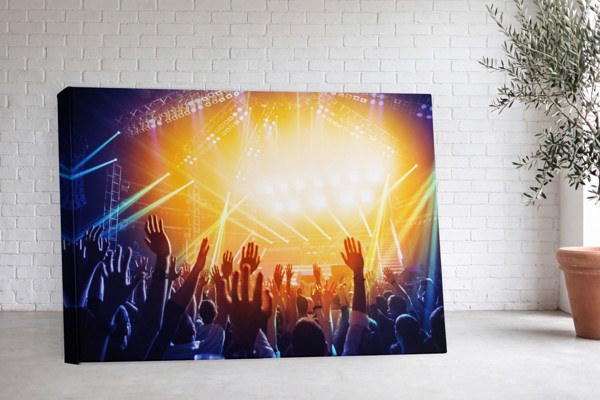 Konzertbühne mit Bühnenlicht Leinwanddruck - an der Wand in einem Raum