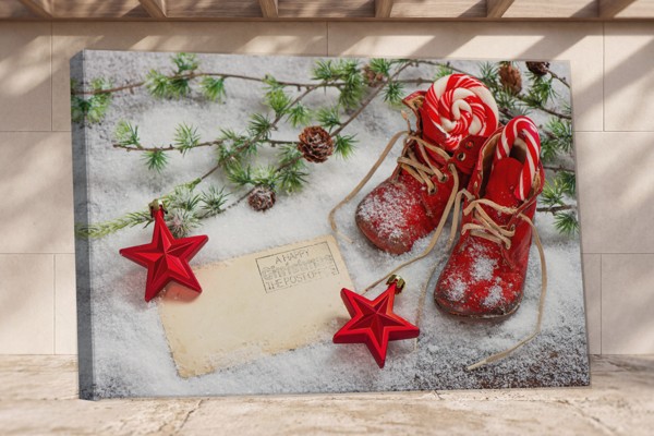 Greed Canvas Print - Zlaté Mince a Vianočné Ozdoby - na stene v interiéri