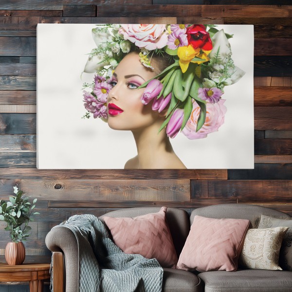 Portret Flower Girl na platnu - na steni v interjerju