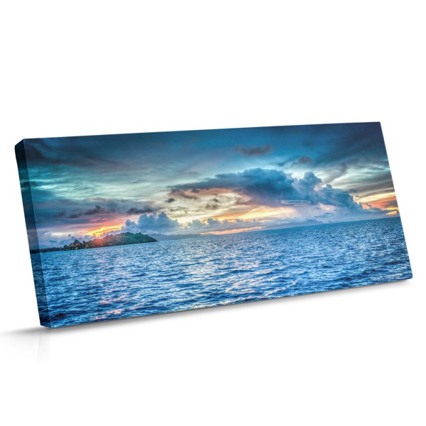 Lienzo Línea del Horizonte sobre Agua