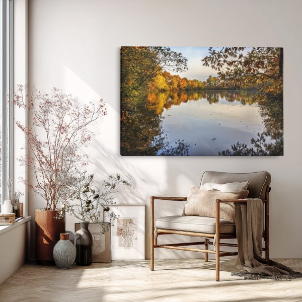 The Silent Lake Leinwanddruck - an der Wand in einem Raum