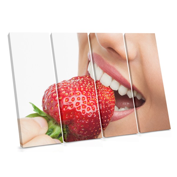 Mansikka Hymyily Canvas Print
