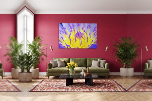 Tablou Canvas Frunză Colorată în Prim-Plan - pe perete într-un interior