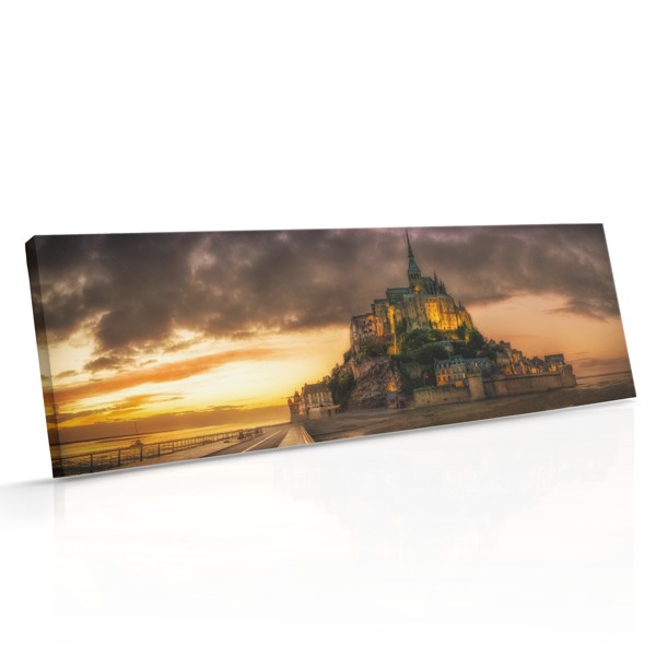 Крепост на остров при залез Canvas Print