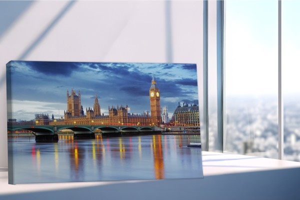 Stampa su Tela Tower Bridge di Londra - alla parete in un interno