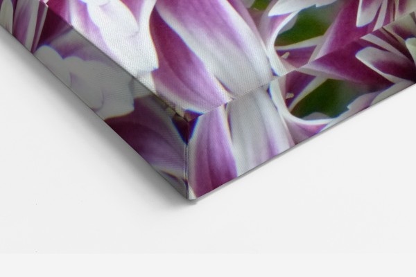 Ανοιξιάτικη Ανθοδέσμη Canvas Print - στον τοίχο σε εσωτερικό χώρο