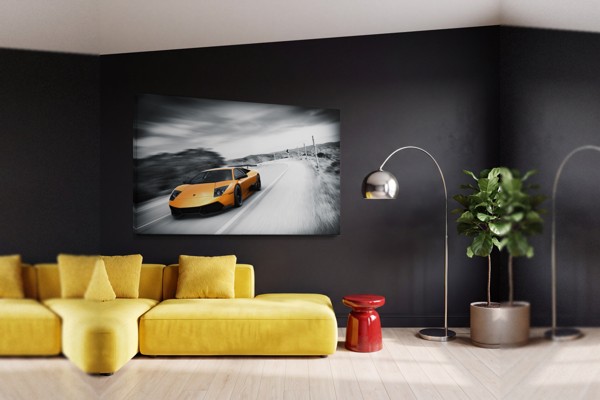 Бял Lamborghini на открит път - платно - на стената в интериор