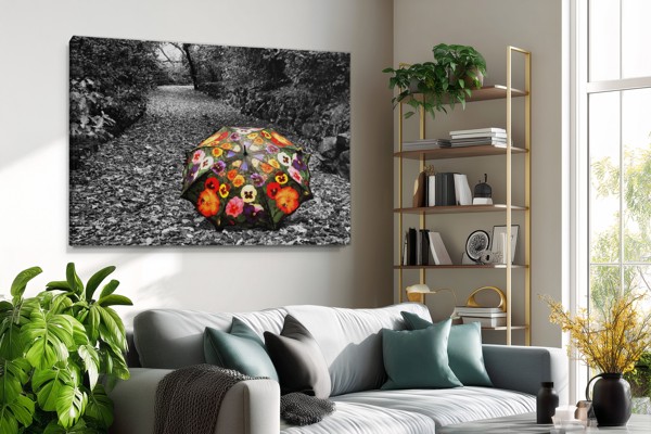 Kleurrijke Wilde Bloemen in Herfstbos Canvas Print - aan de muur in een interieur