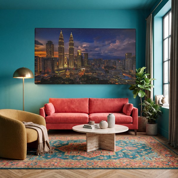 Lienzo Panorámico Skyline de Dubái Nocturno - Vista Urbana - en la pared de un interior