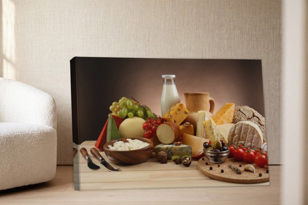 Tablou Canvas Natură Moartă cu Brânză - pe perete într-un interior