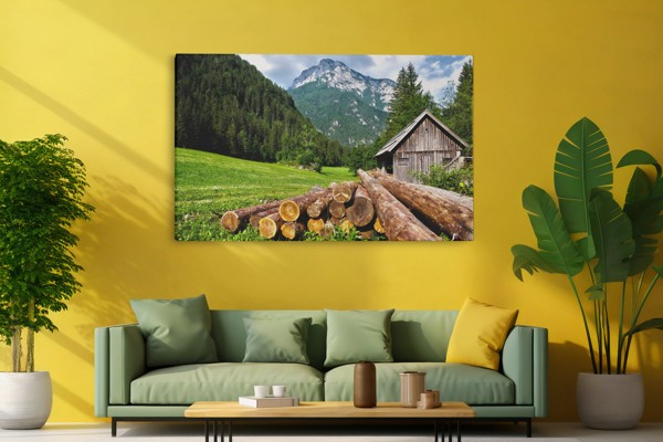 Berglandschaft mit Baum Leinwanddruck - an der Wand in einem Raum