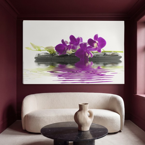 Witte Orchidee met Bamboe Reflectie Canvas Print - aan de muur in een interieur