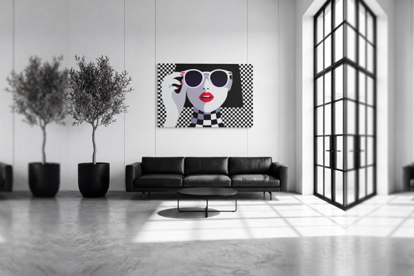 Punaisten huulten Pop Art -muotokuva kankaalla - seinällä huoneessa