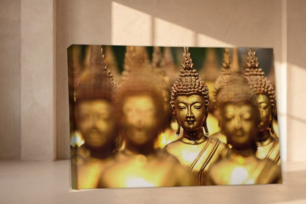 Kuldne Buddha kuju kanvaspilt - seinal toas