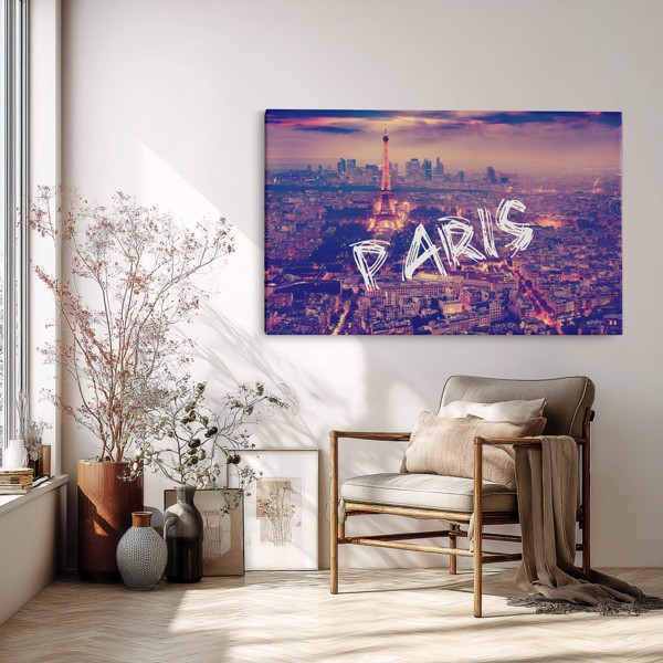 Paris Skyline Canvas Print med Eiffeltårnet - på væggen i et interiør
