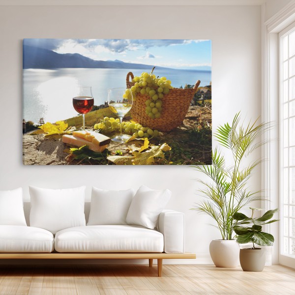 Pahar de Vin lângă Lac - Tablou Canvas - pe perete într-un interior