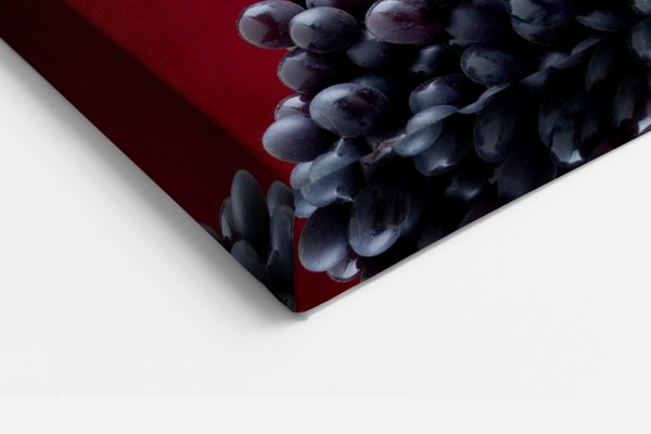 Röd vinflaska Canvas Print - på väggen i ett rum