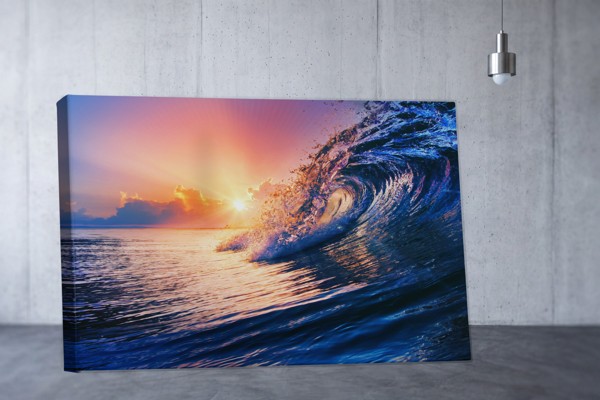 Toile Lever de Soleil dans la Vague - au mur dans un intérieur